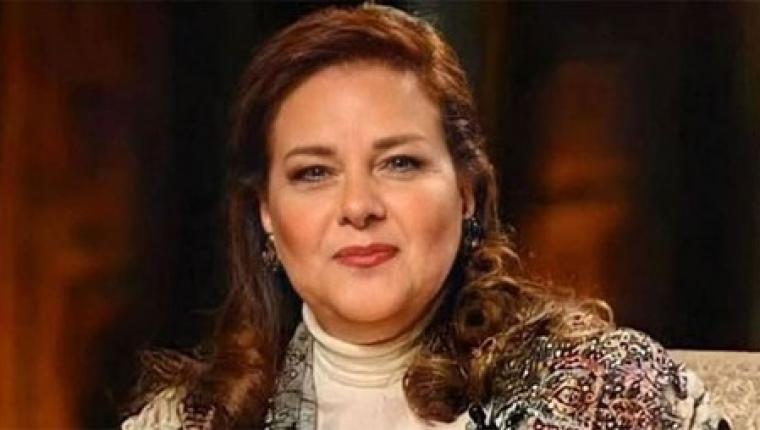 وفاة دلال عبد العزيز بعد صراع طويل | جريدة الأنباء