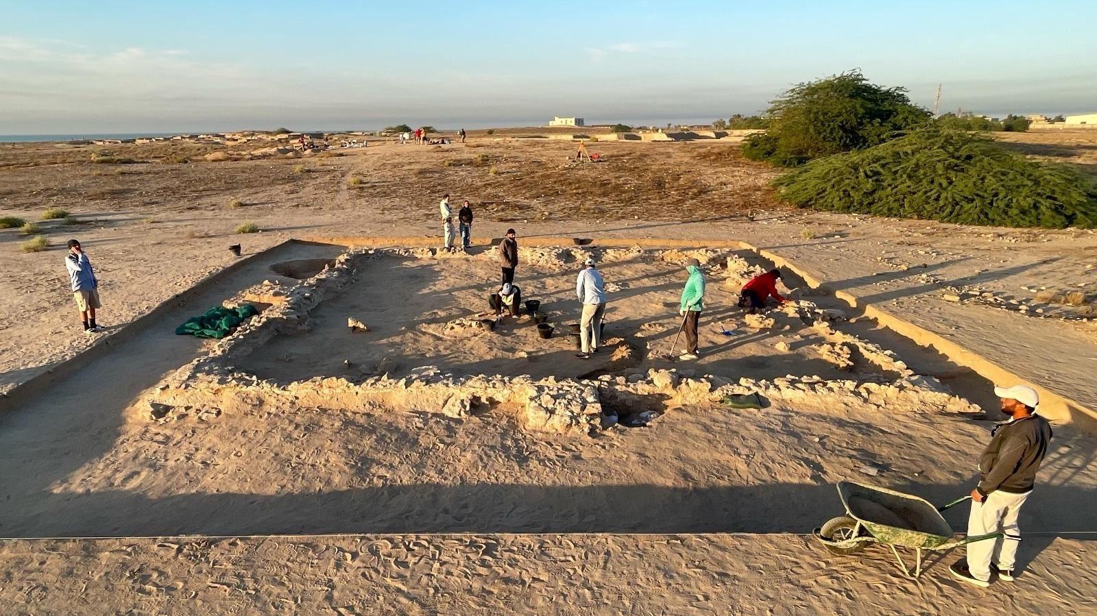 (الوطني للثقافة): اكتشاف معبد من العصر البرونزي يعود إلى 4000 عام لحضارة دلمون في جزيرة فيلكا