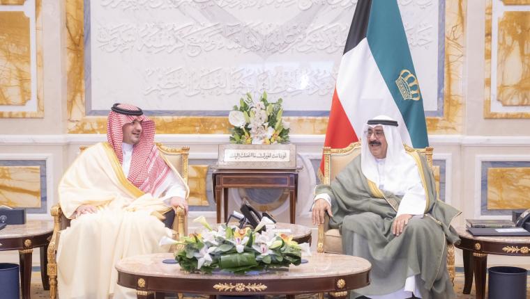 سمو أمير البلاد يستقبل النائب الأول لرئيس مجلس الوزراء وزير الداخلية ووزير الداخلية السعودي