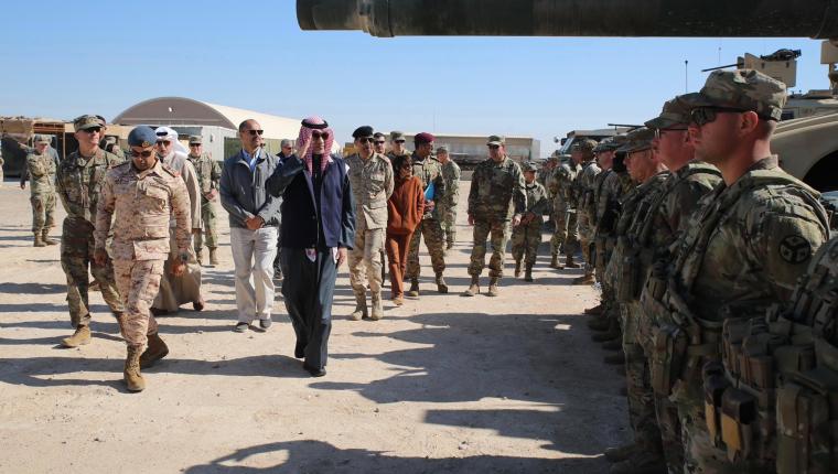 النائب الأول لرئيس مجلس الوزراء يؤكد عمق التعاون العسكري مع الولايات المتحدة الأمريكية