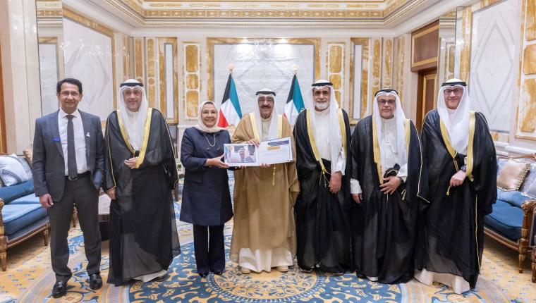 سمو أمير البلاد يستقبل رئيس وأعضاء مجلس الإدارة التأسيسي لجامعة عبدالله السالم