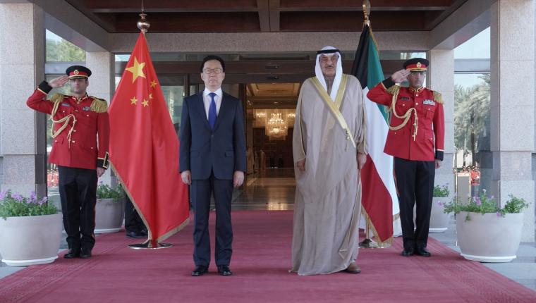 سمو ولي العهد يستقبل نائب الرئيس الصيني بمناسبة زيارته الرسمية للبلاد