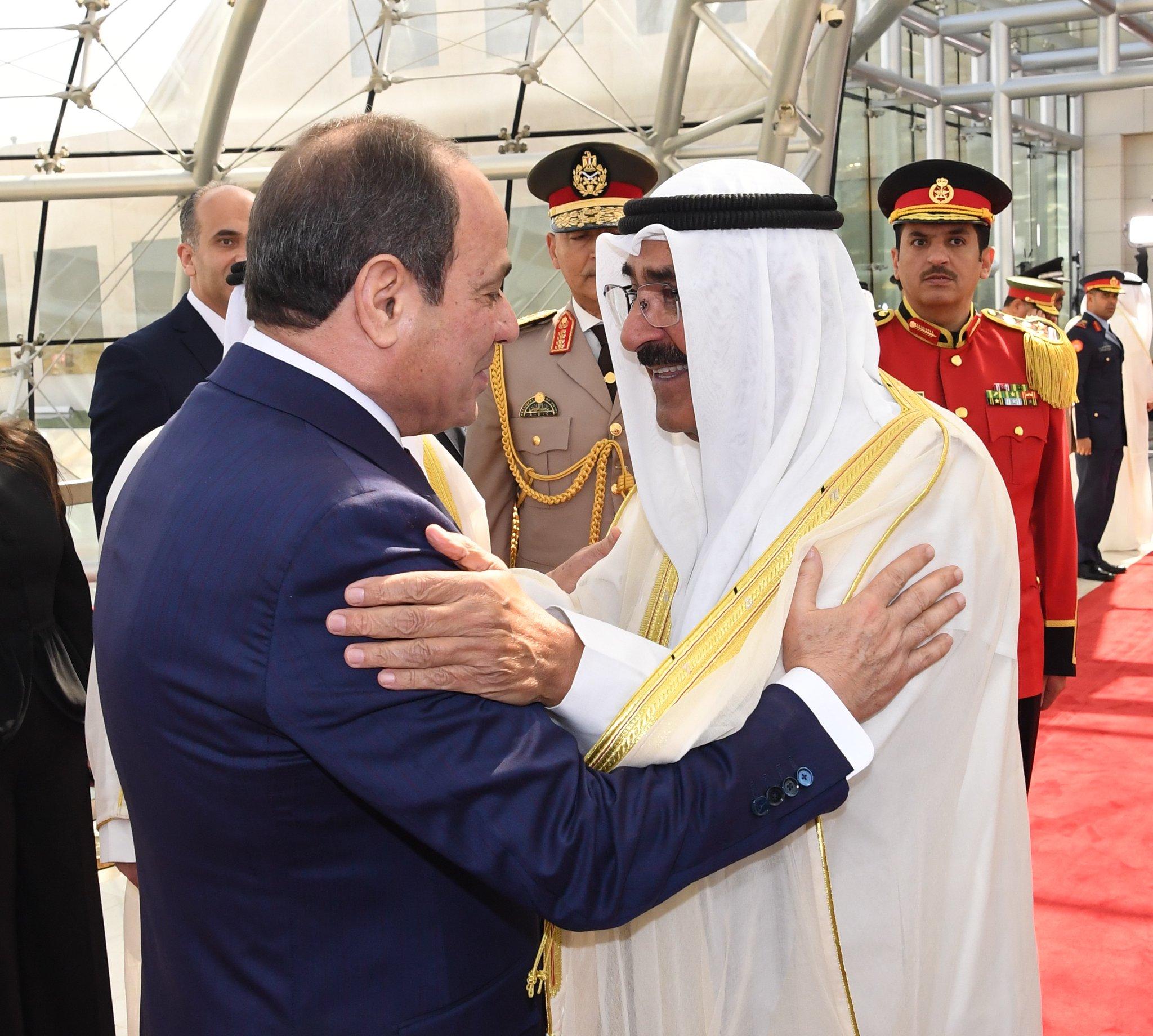 الرئيس المصري يغادر البلاد بعد زيارة دولة
