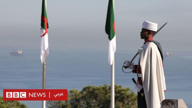 زيارة ماكرون إلى الجزائر: الرئيس الفرنسي يسعى إلى رأب العلاقات مع تفاقم أزمة الطاقة