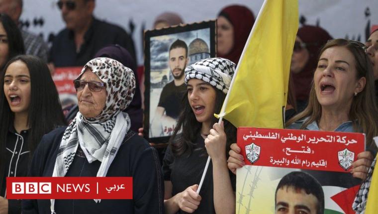 أسرى فلسطينيون تحتجزهم إسرائيل يلغون إضراباً جماعياً عن الطعام