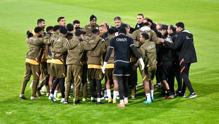 منتخب الكويت يلاقي شقيقه العماني في المباراة الافتتاحية لبطولة (خليجي زين 26)