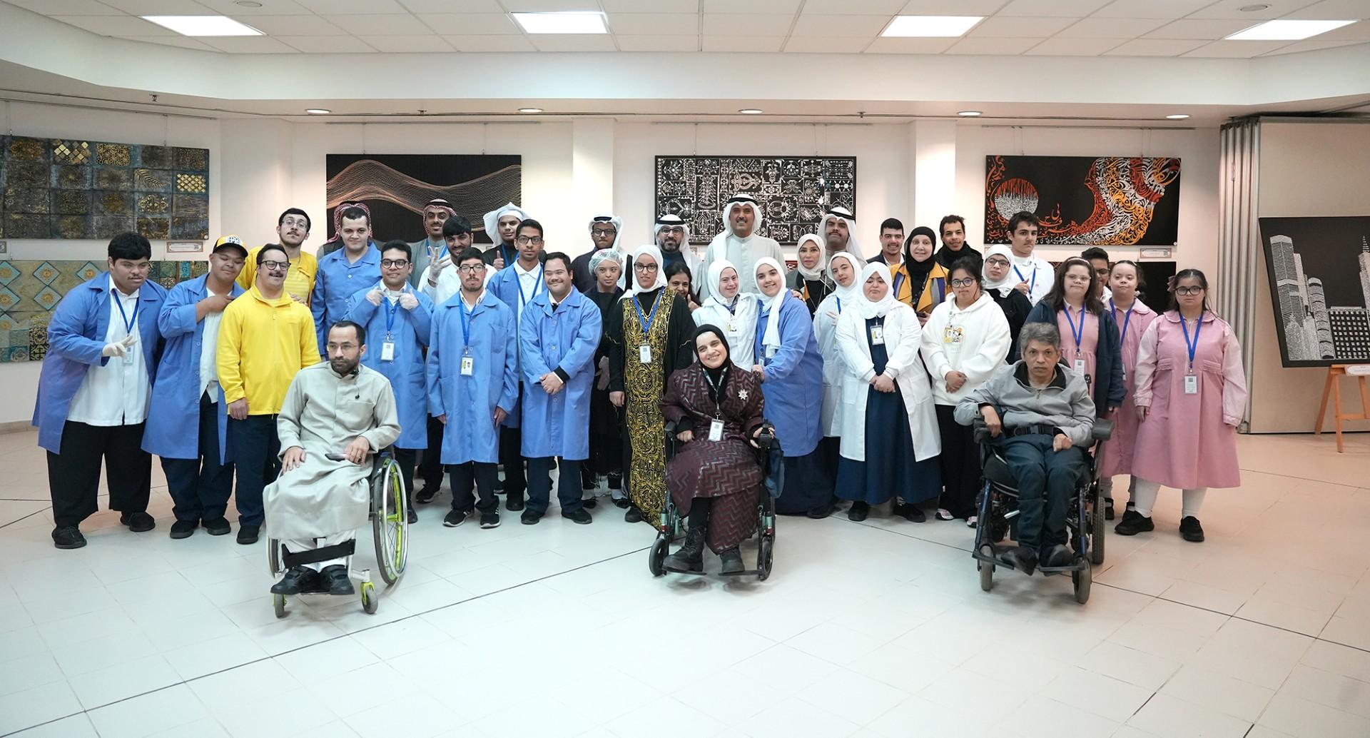 جمعية (رعاية المعوقين) تنظم المعرض العاشر للتأهيل المهني برعاية محافظ الأحمدي بدولة الكويت