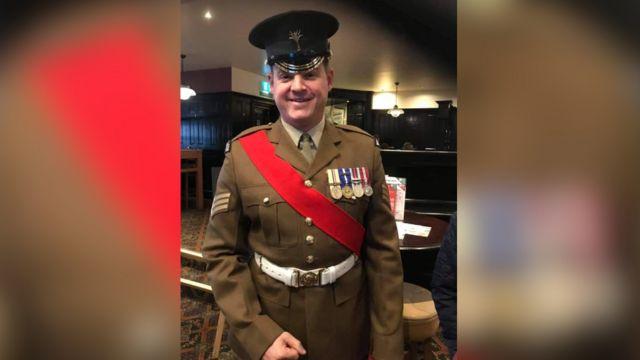 السارجنت غافن هيلير خلال