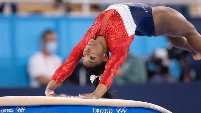 سيمون بايلز