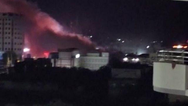 إحدى الصور التي تم تداولها على وسائل التواصل الاجتماعي على أنها للهجوم على فندق حياة في العاصمة مقديشو