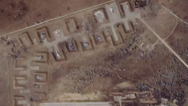 صورة بالأقمار الصناعية لحجم الدمار في قاعدة ساكي الجوية الروسية في شبه جزيرة القرم