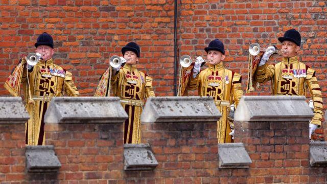 الفرق الموسيقية